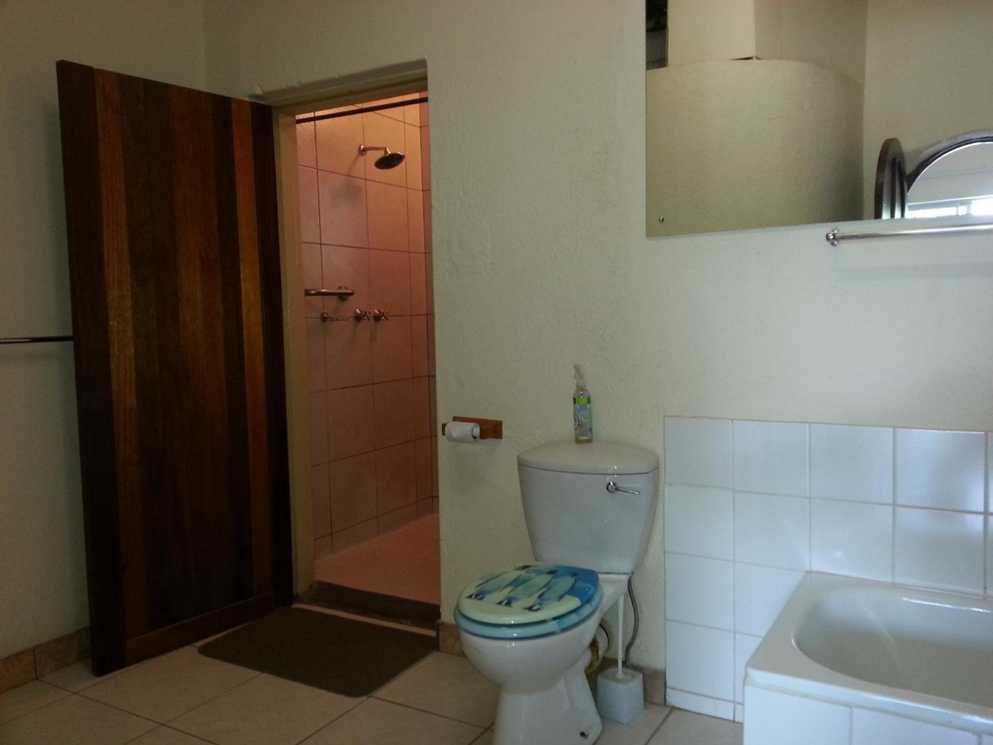 Ingwe Guesthouse Mbombela ภายนอก รูปภาพ